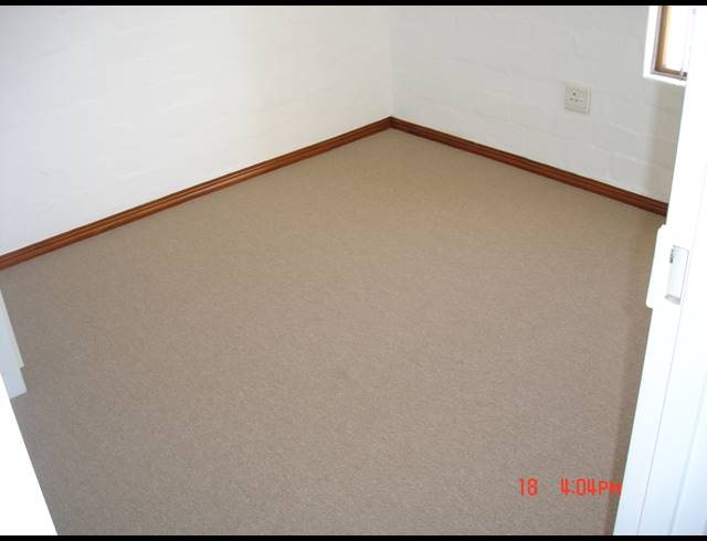 2 bed property to rent in MILNERTON RURAL